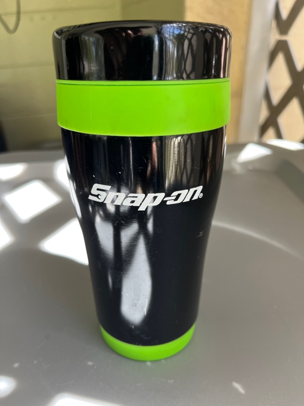 Snap-on Black & Lime Green Travel Tumbler